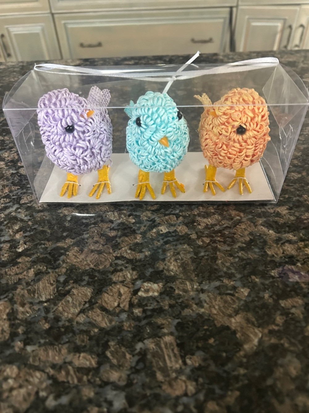 ASHLAND YARN LIKE EASTER CHICK SET OF 3 NWT